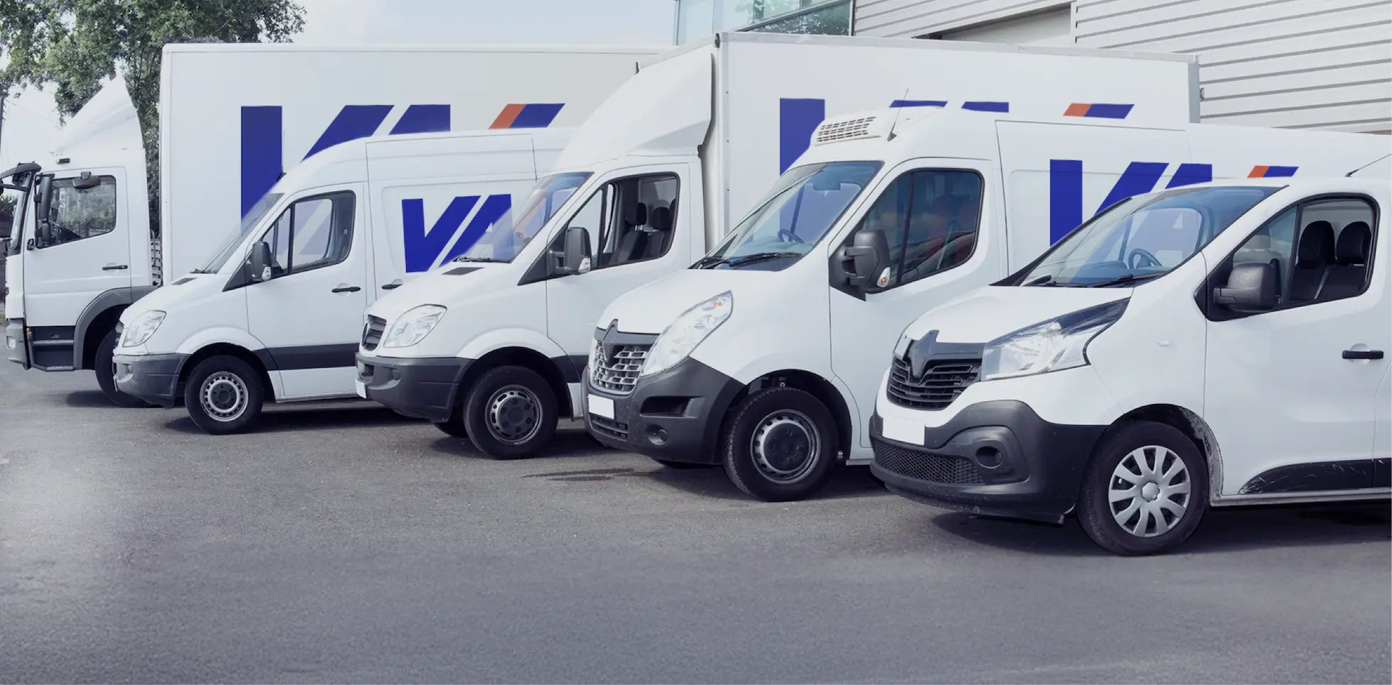 Flota de camiones y transporte logístico corporativo